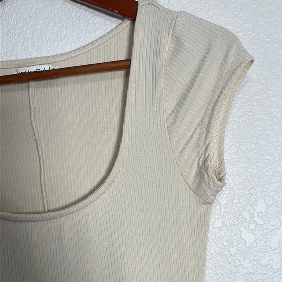 Abercrombie & Fitch Cream Rib Cap Sleeve Top Small - Picture 4 of 6